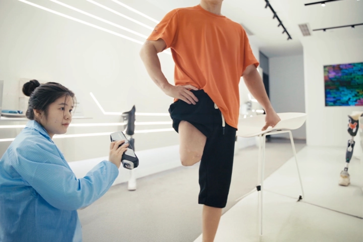 3DeVOK body scanning application