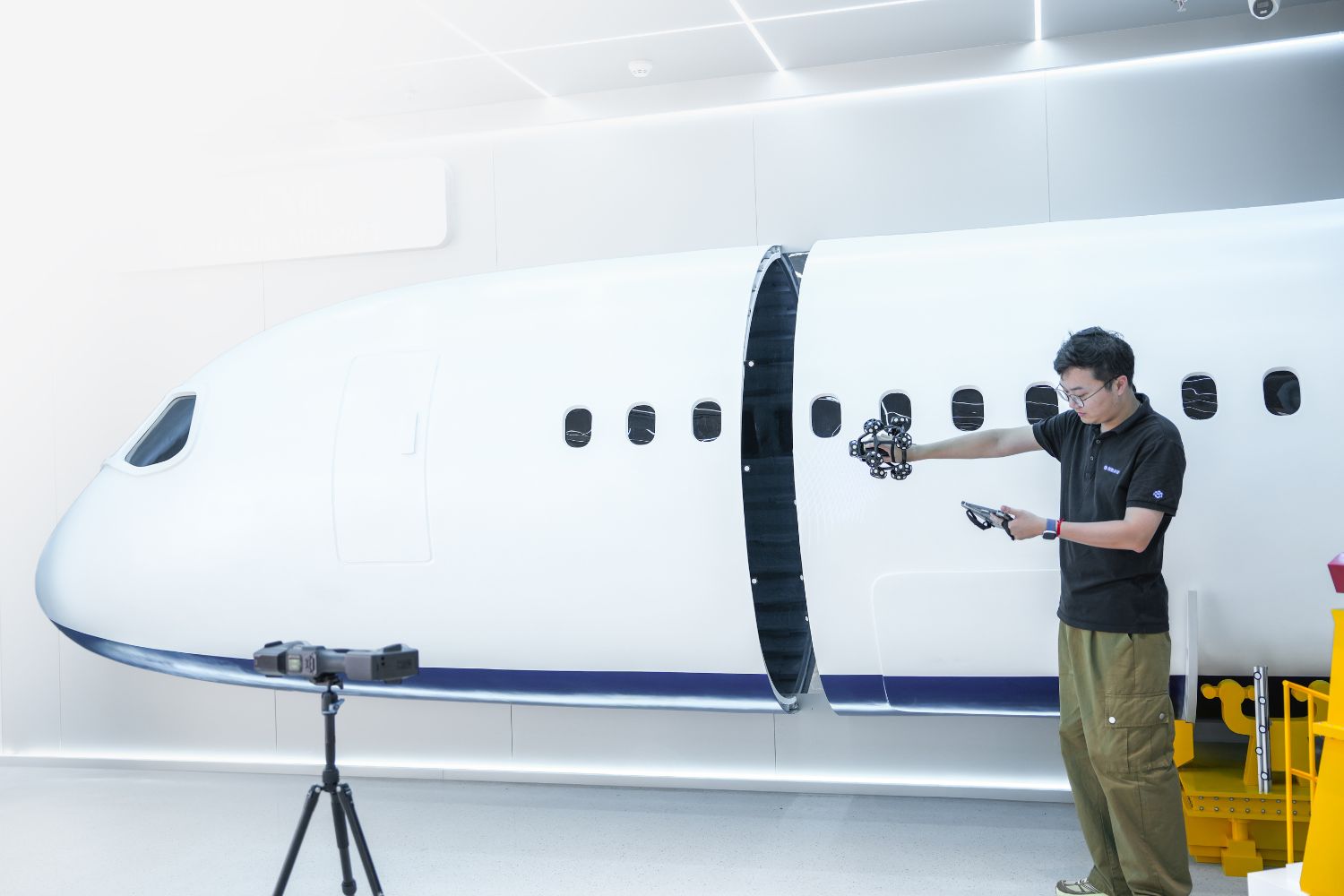 TrackScan GO compact portable scanning system