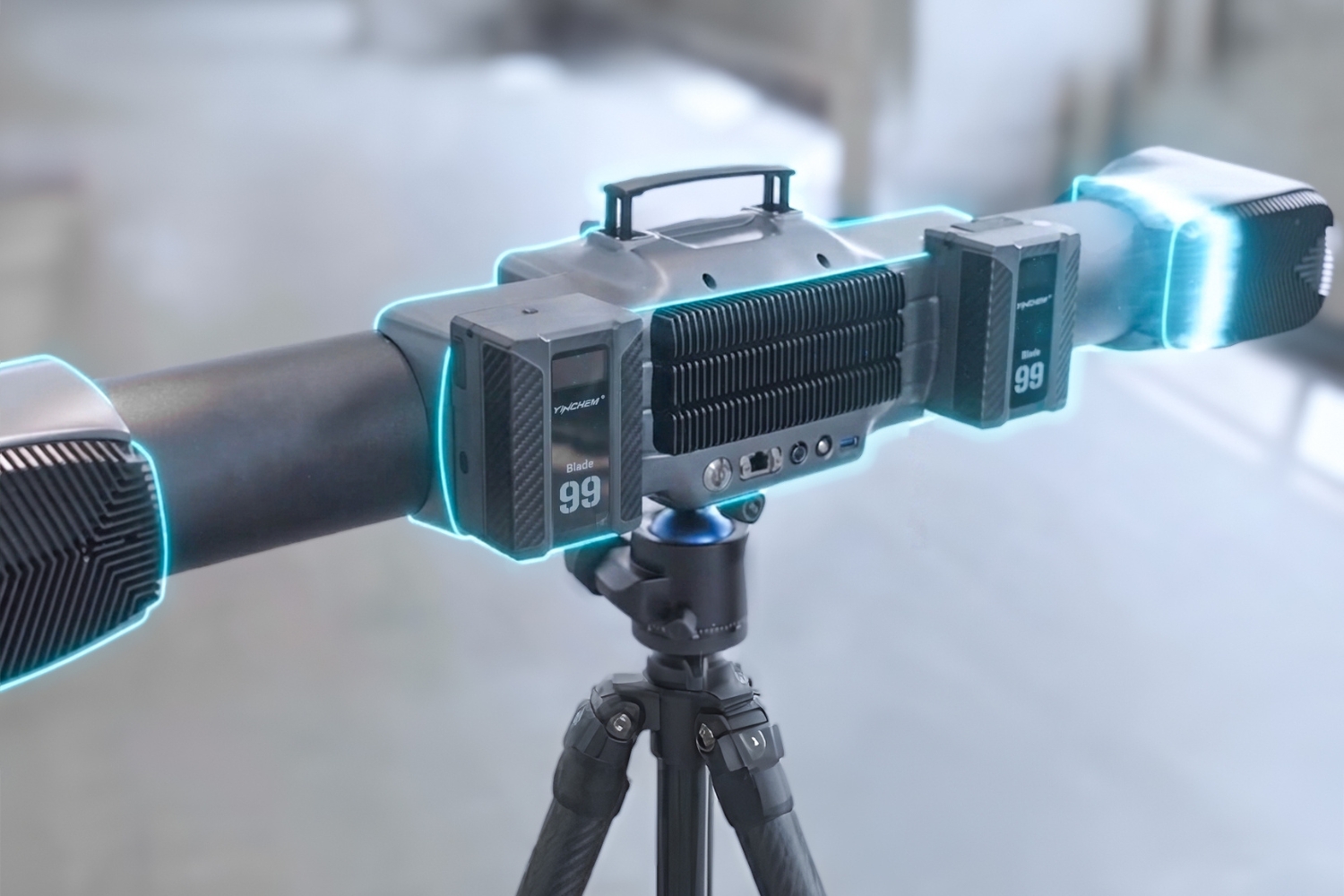 Dual hot-swappable batteries supporting continuous TrackScan Sharp-Z operation